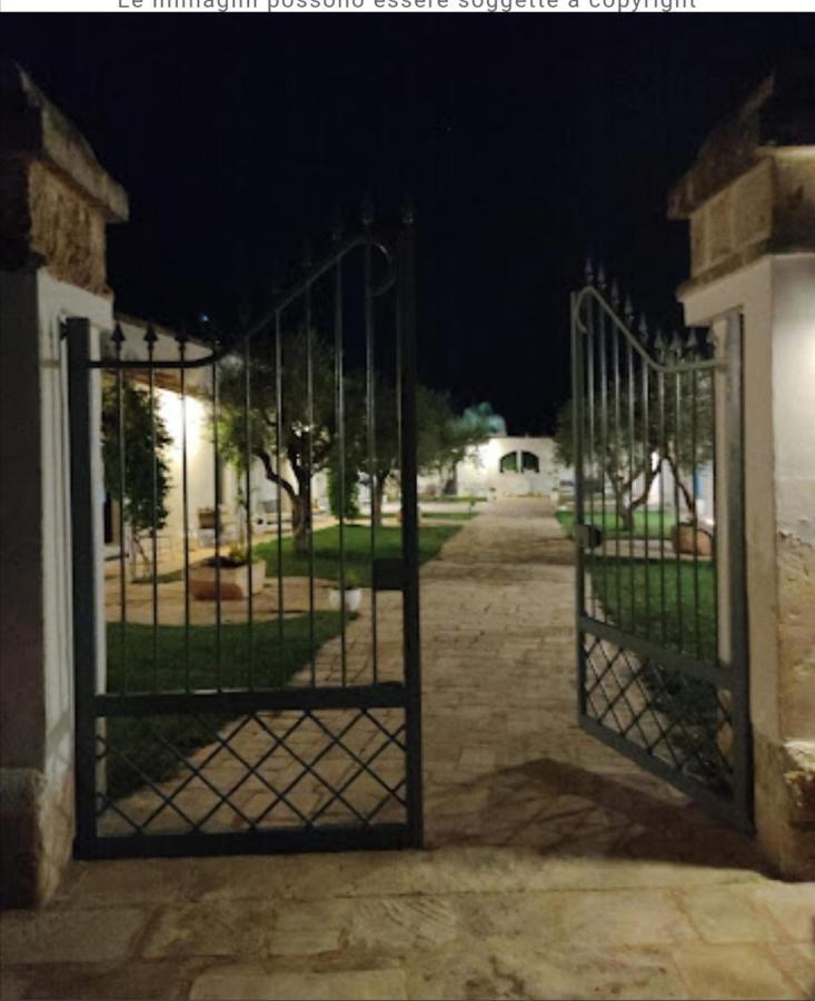 Room In Bb - Stunning Quadruple Room In Ancient Masseria Near The Sea In A Quiet Olive Trees Остуні Екстер'єр фото