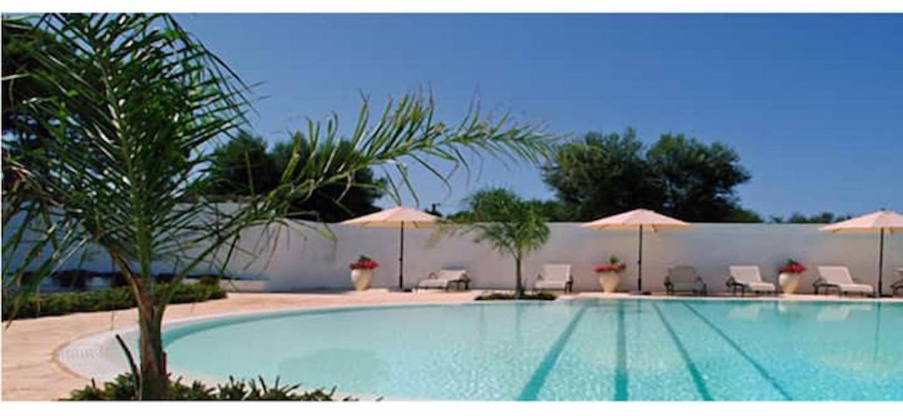 Room In Bb - Stunning Quadruple Room In Ancient Masseria Near The Sea In A Quiet Olive Trees Остуні Екстер'єр фото